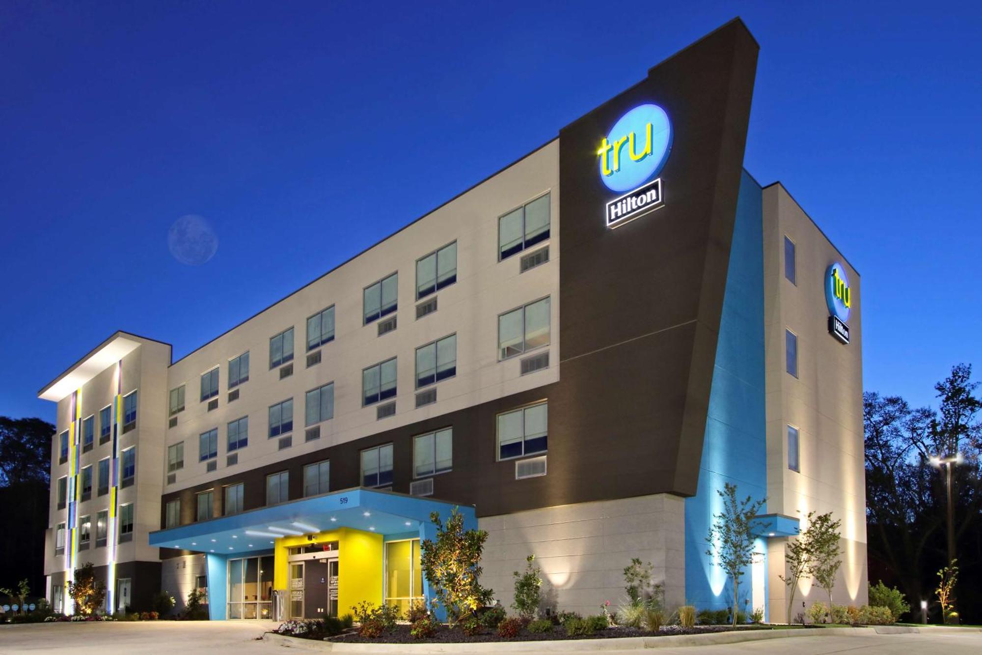 Tru By Hilton Меридиан Екстериор снимка